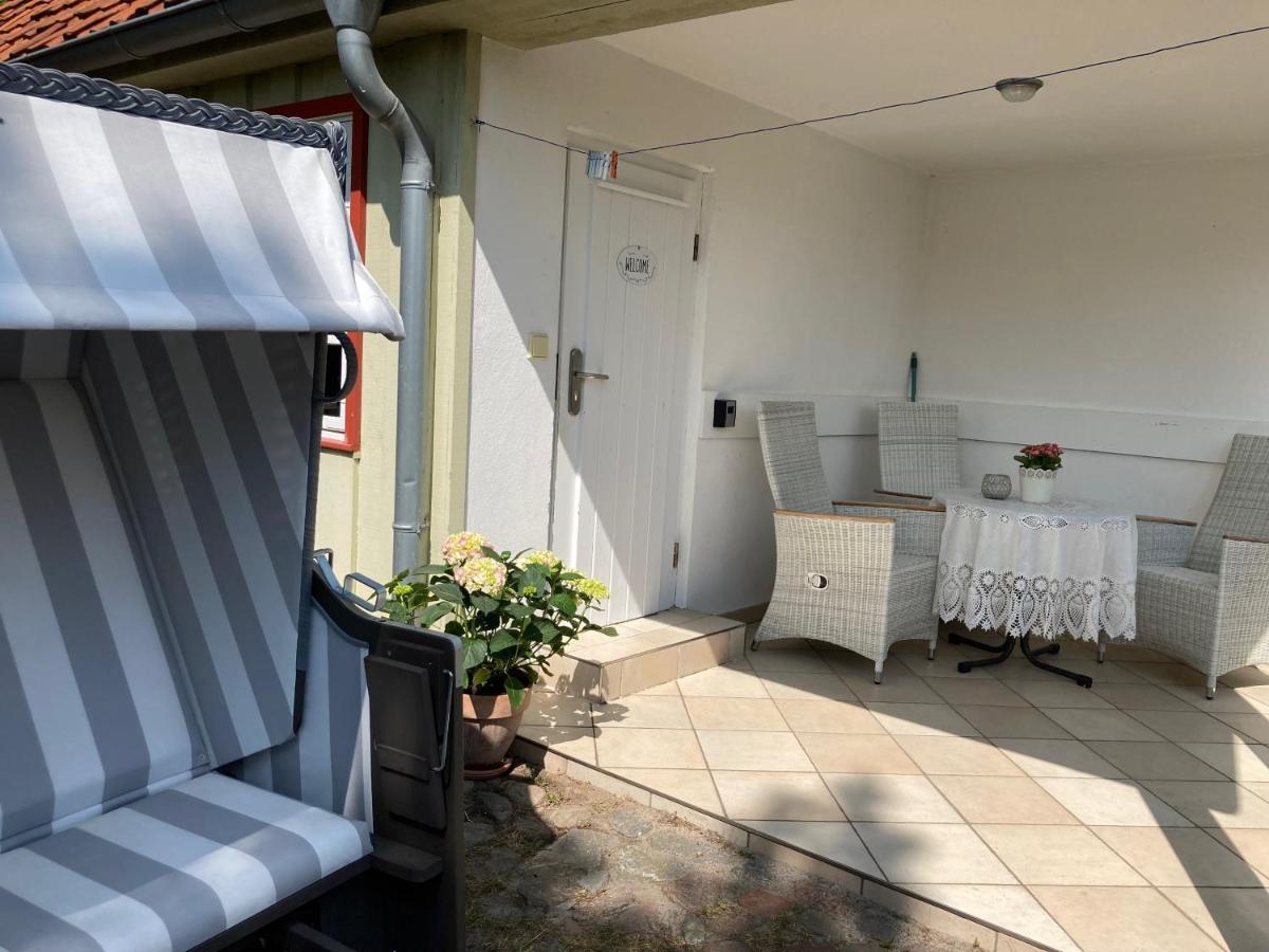 Kleines Haus Am Hafen - Ruhig Und Gruen Am Ortsrand Villa Prerow Dış mekan fotoğraf